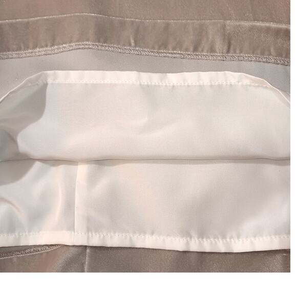 J. CREW Velvet Velour Short Sleeve Top Shirt Blouse Medium Beige Tan Neutrals - Picture 8 of 9